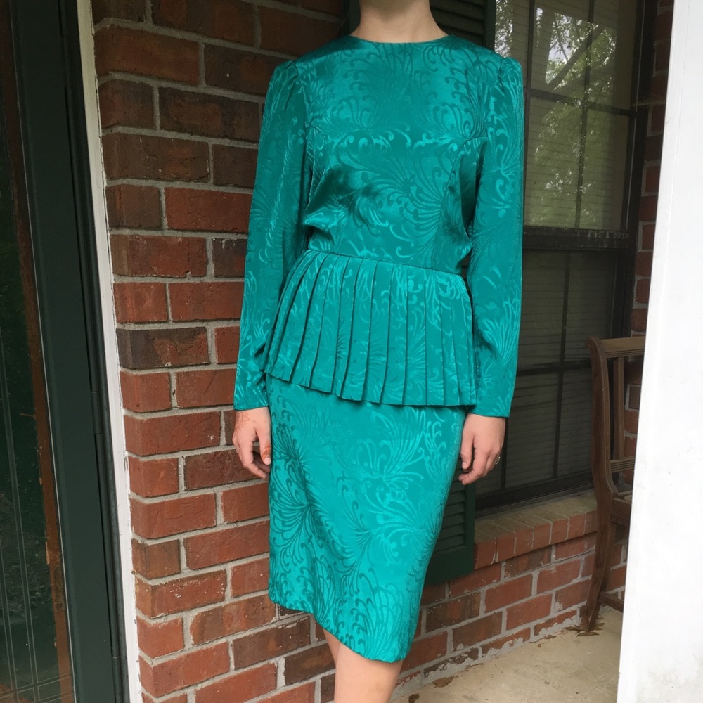 Vintage 1980s Melissa Petites size 8 peplum dress.